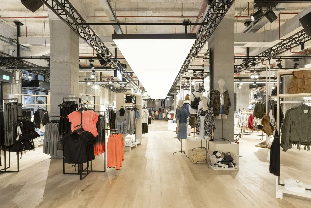 Bershka-Symmetry (2)