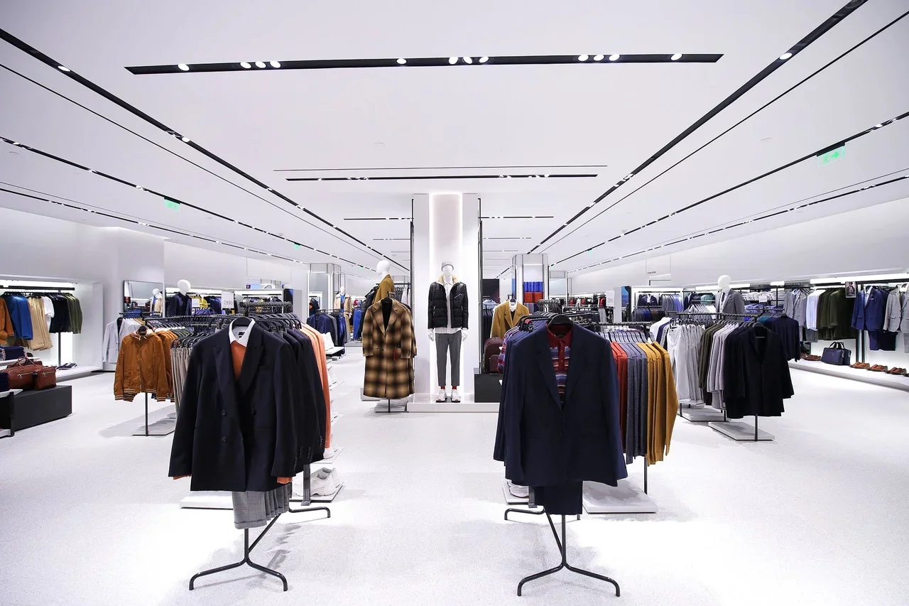 Zara-Symmetry (2)